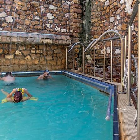 9 Queens Spa Hotel لوترا إديبسو المظهر الخارجي الصورة