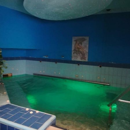 9 Queens Spa Hotel لوترا إديبسو المظهر الخارجي الصورة