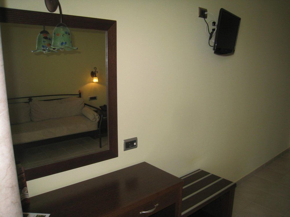 9 Queens Spa Hotel لوترا إديبسو المظهر الخارجي الصورة
