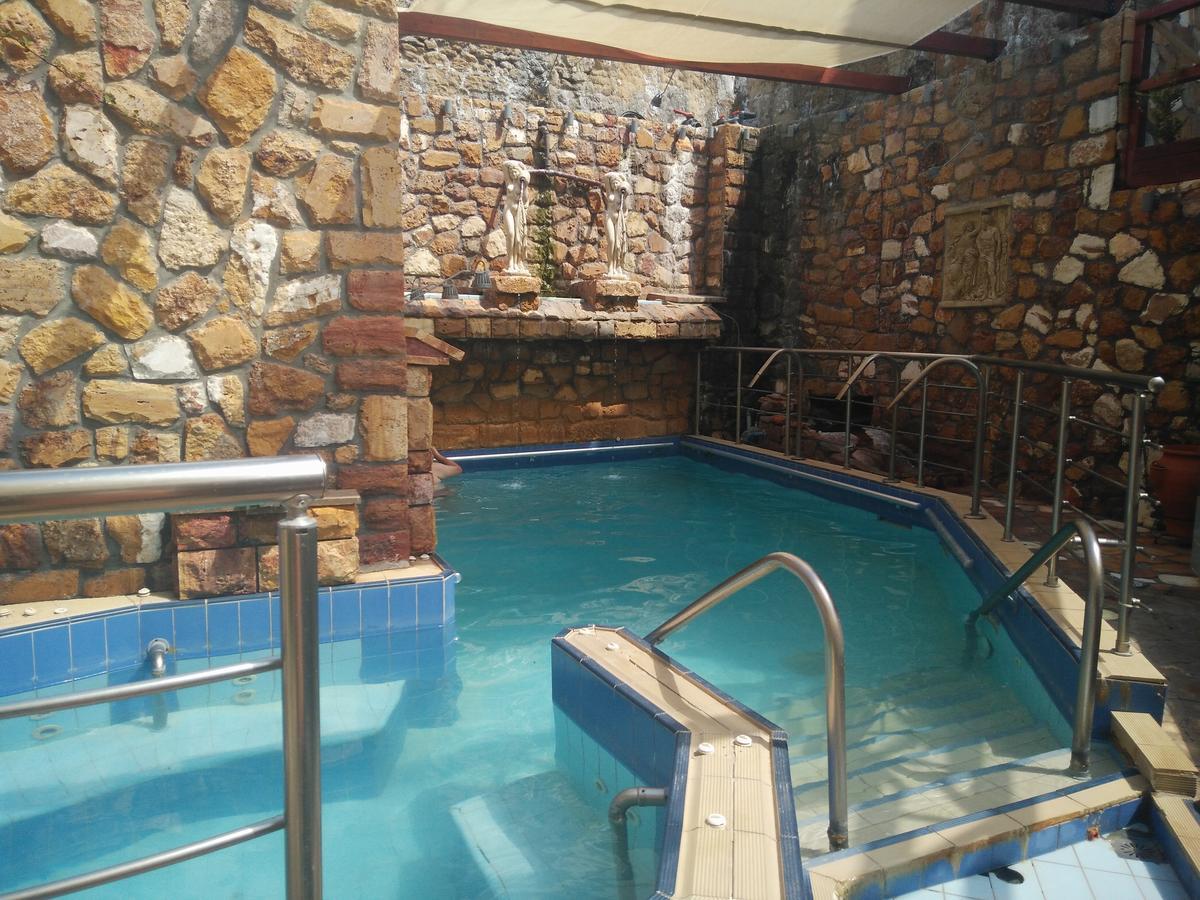 9 Queens Spa Hotel لوترا إديبسو المظهر الخارجي الصورة