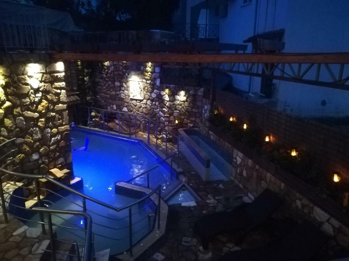 9 Queens Spa Hotel لوترا إديبسو المظهر الخارجي الصورة